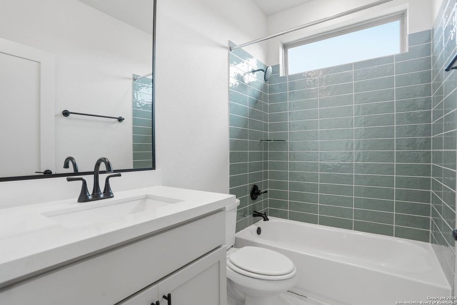 Furnished interior view inside a new home in Kinder Ranch 70's, San Antonio (Image 11).