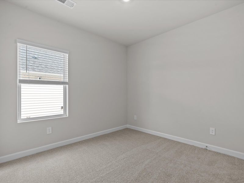 Spacious, unfurnished interior of a new home in Holland Park, Spartanburg (Image 17).
