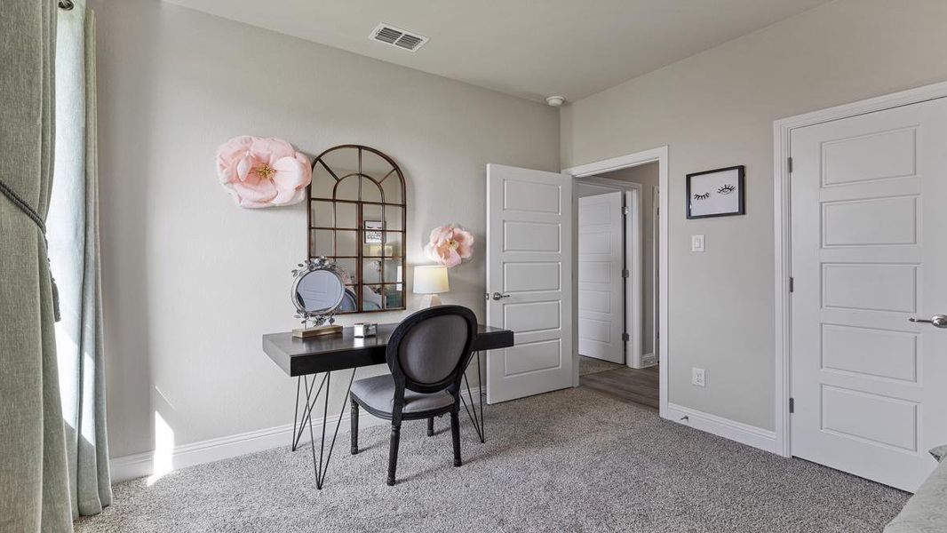 Furnished interior view inside a new home in Eagle Creek, Denton (Image 32).