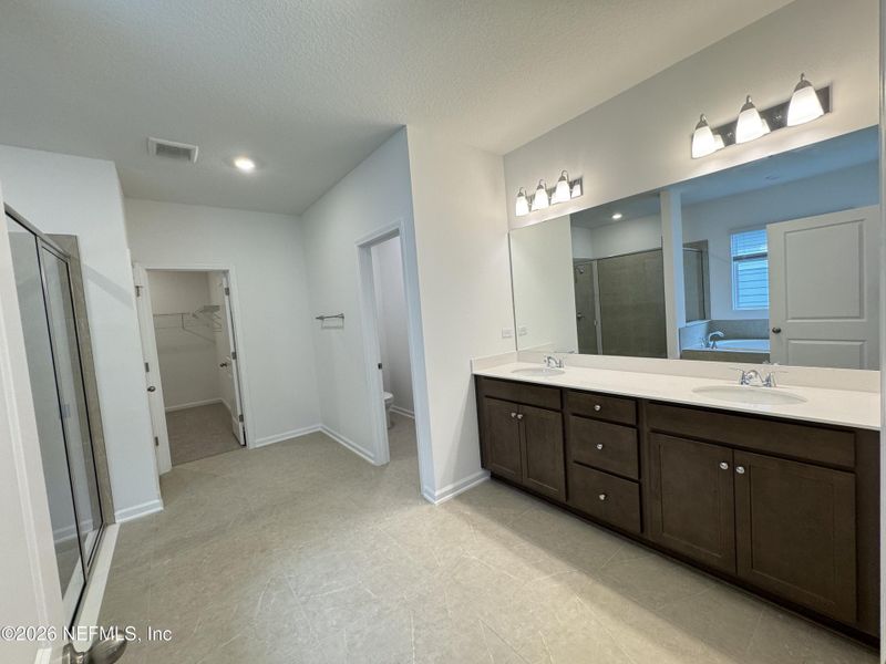 Furnished interior view inside a new home in Hyland Trail, Green Cove Springs (Image 17).
