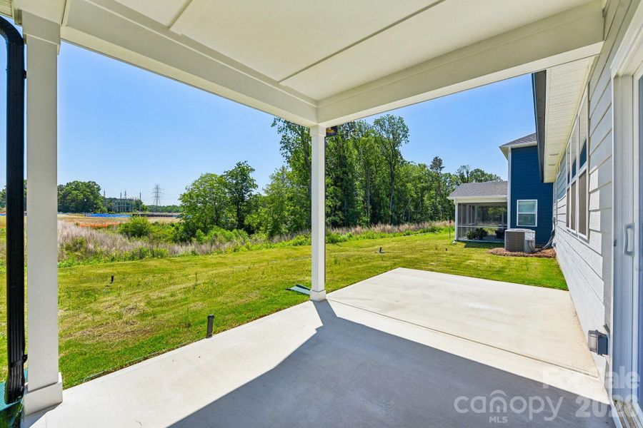 Exterior details and patio area of a home in , Monroe (Image 4).