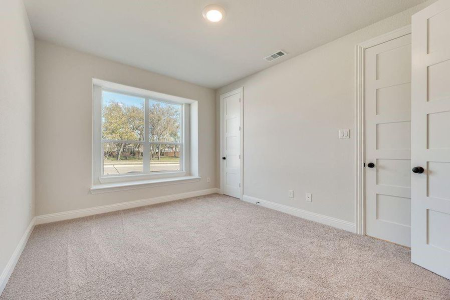 Spacious, unfurnished interior of a new home in Dominion of Pleasant Valley, Wylie (Image 13).