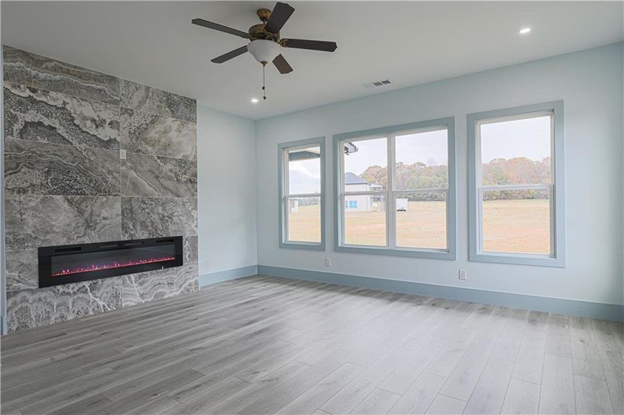 Spacious, unfurnished interior of a new home in , Maysville (Image 16).