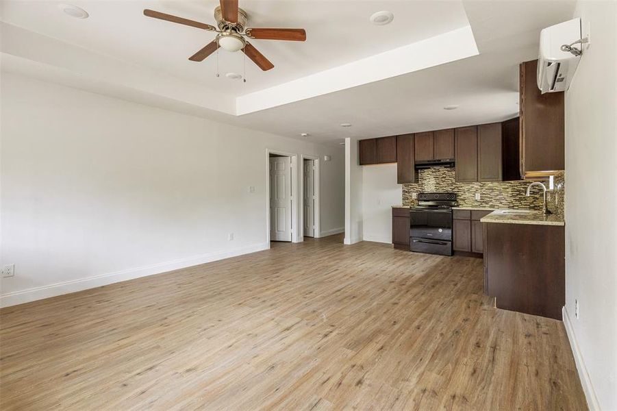 Spacious, unfurnished interior of a new home in , Mabank (Image 15). Spacious, unfurnished interior of a new home in , Mabank (Image 15).