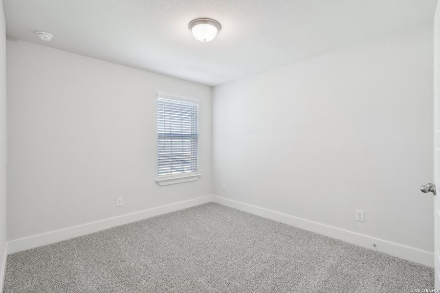 Spacious, unfurnished interior of a new home in Comanche Ridge, San Antonio (Image 29).