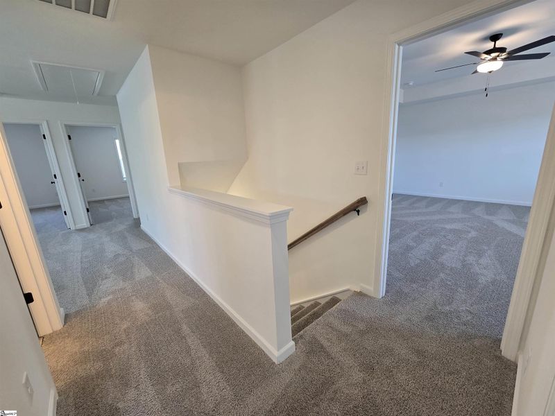 Spacious, unfurnished interior of a new home in Shiloh Trail, Wellford (Image 24).