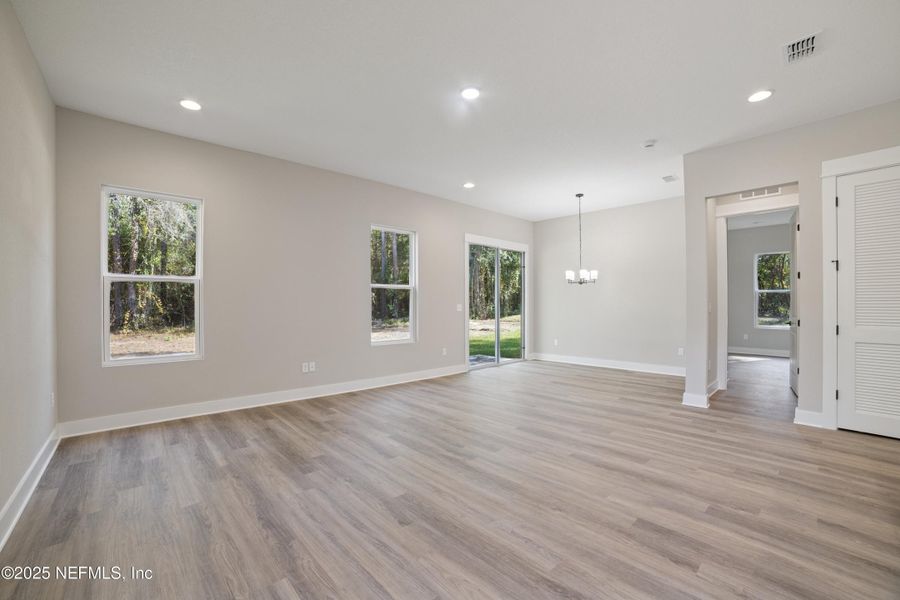 Spacious, unfurnished interior of a new home in , Jacksonville (Image 26).