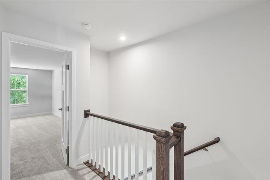 Image 16 of a home in Crescent Cove.