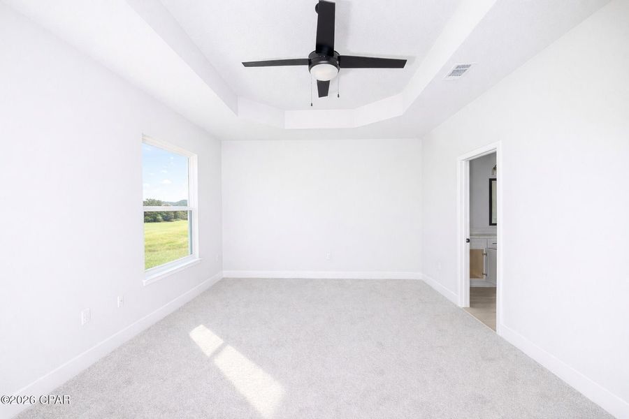 Spacious, unfurnished interior of a new home in Parkbrook, Panama City (Image 9).
