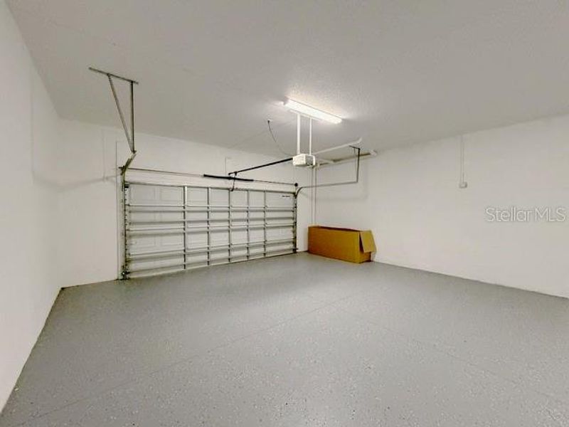 Spacious, unfurnished interior of a new home in , Tarpon Springs (Image 20). Spacious, unfurnished interior of a new home in , Tarpon Springs (Image 20).