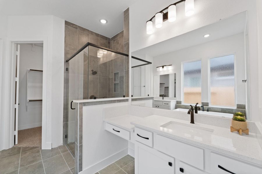 Furnished interior view inside a new home in Brookewater, Rosenberg (Image 12). Furnished interior view inside a new home in Brookewater, Rosenberg (Image 12).