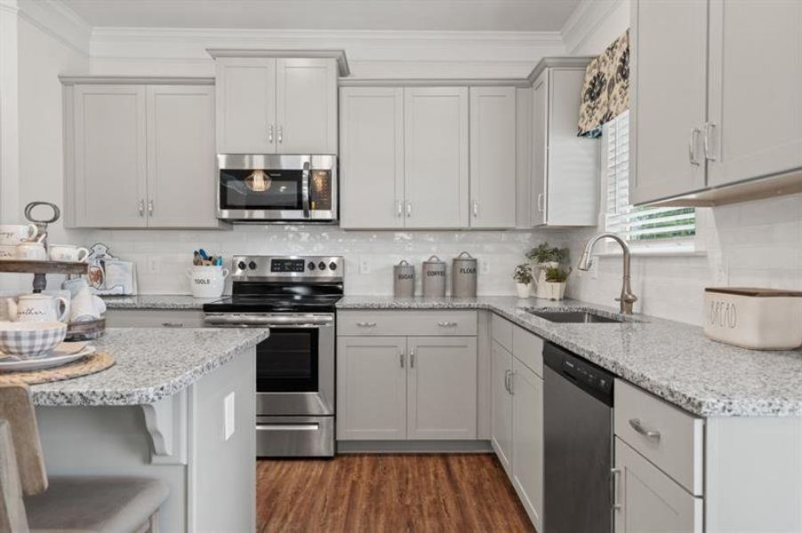 Furnished interior view inside a new home in Victoria Heights, Dallas (Image 4).