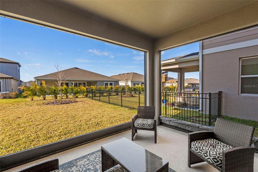 Exterior details and patio area of a home in , Apollo Beach (Image 23).