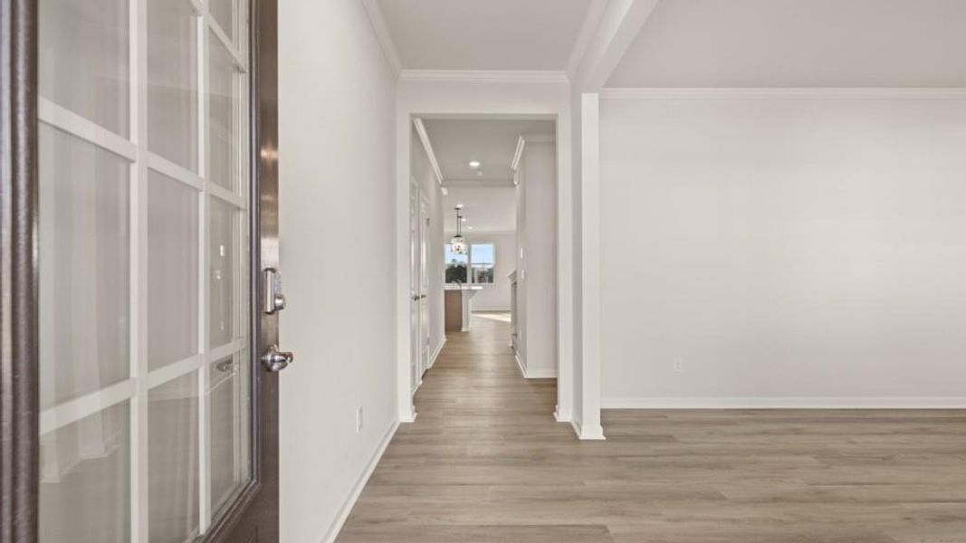 Spacious, unfurnished interior of a new home in Fairway 17 at Mirror Lake, Villa Rica (Image 16).