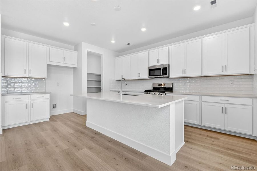 16473 W 93rd Way ~ Ready Now 16473 W 93rd Way ~ Ready Now