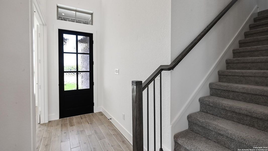 Spacious, unfurnished interior of a new home in Homestead 55', Cibolo (Image 31). Spacious, unfurnished interior of a new home in Homestead 55', Cibolo (Image 31).