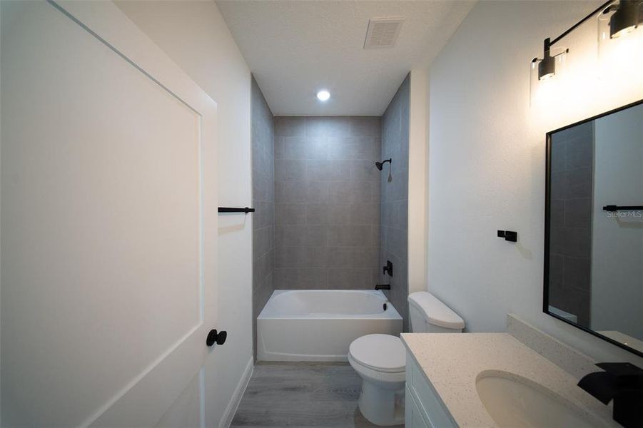 Furnished interior view inside a new home in , Ocala (Image 6).