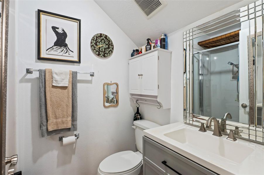 Garage apartment full bath Garage apartment full bath