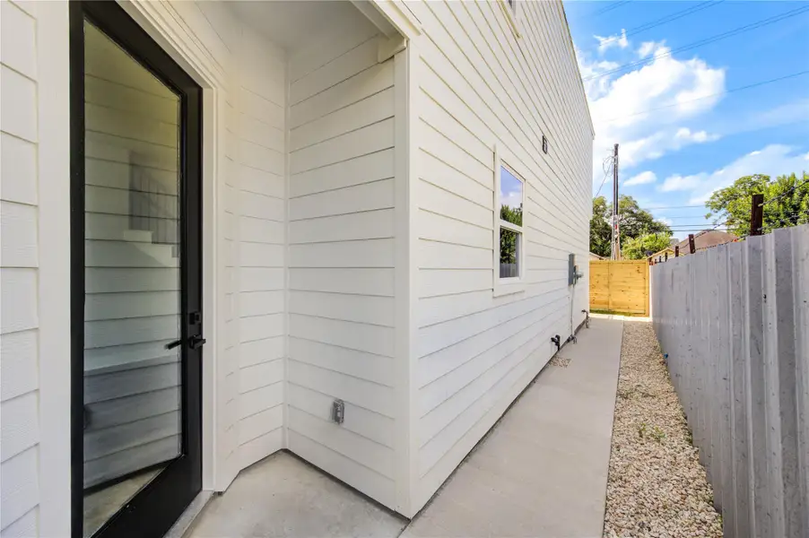 Image 20 of a home in .