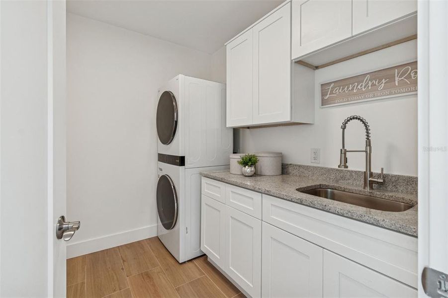 Furnished interior view inside a new home in , Sarasota (Image 17).