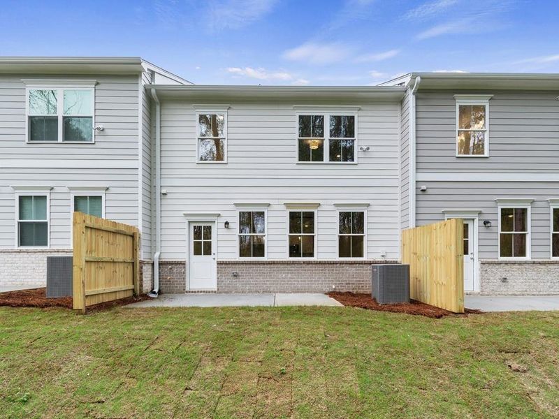 Exterior details and patio area of a home in Cherokee Township, Acworth (Image 3).