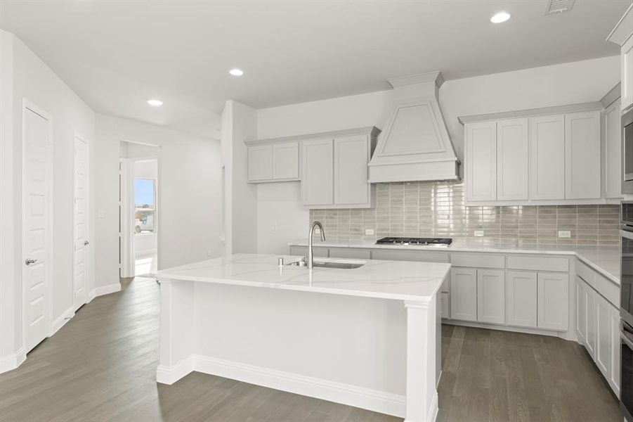 11. 3209 Agnew - Kitchen (3)