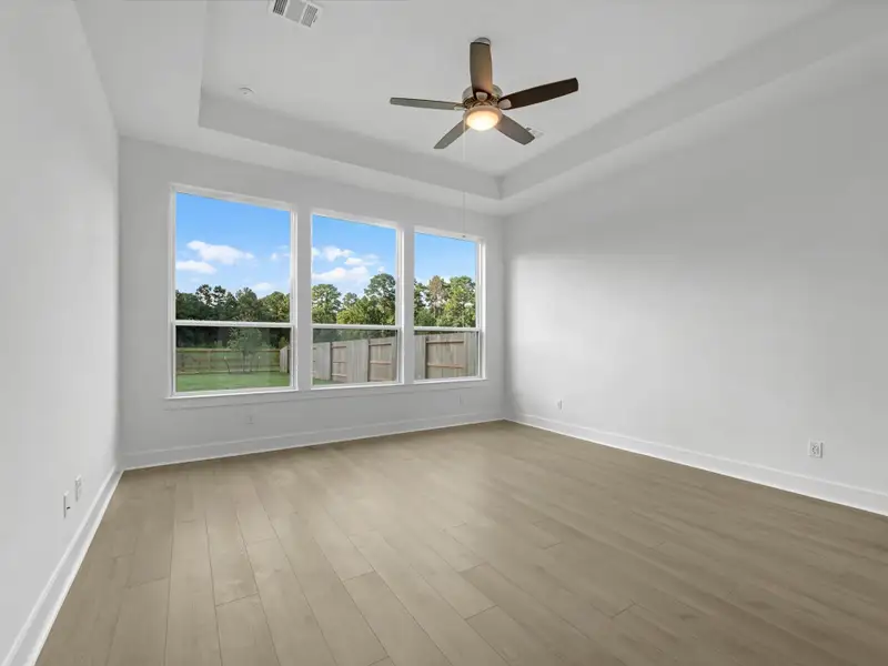 Spacious, unfurnished interior of a new home in Clopton Farms, Montgomery (Image 18).