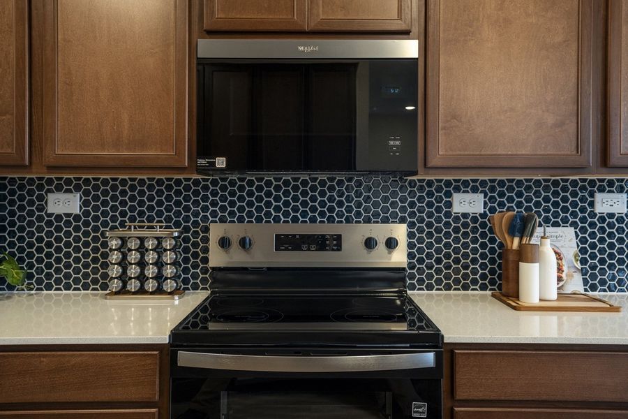 Optional tile backsplash
