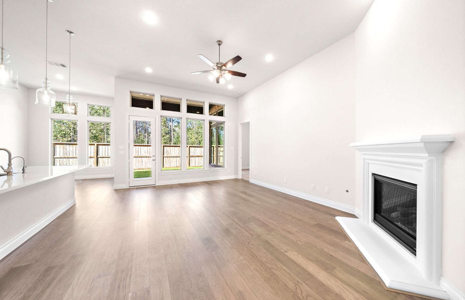 Representative unfurnished interior of a home built from the 2464 by Ravenna Homes in The Highlands 55′, Porter (Image 27). Representative unfurnished interior of a home built from the 2464 by Ravenna Homes in The Highlands 55′, Porter (Image 27).