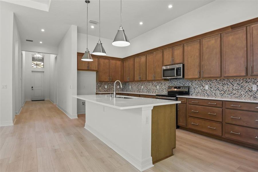 Furnished interior view inside a new home in The Reserve at Victoria, Deland (Image 43). Furnished interior view inside a new home in The Reserve at Victoria, Deland (Image 43).