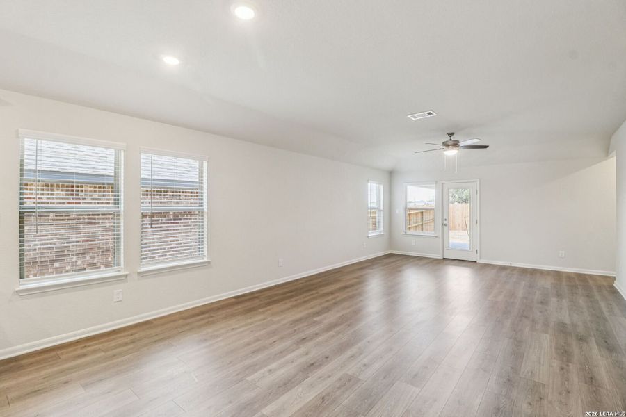 Spacious, unfurnished interior of a new home in Kallison Ranch, San Antonio (Image 36).