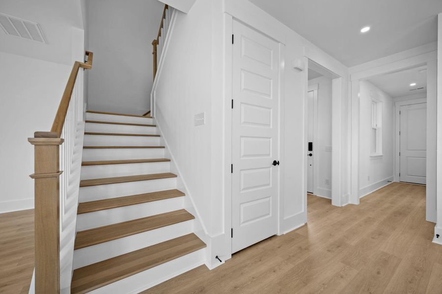 Spacious, unfurnished interior of a new home in , Johns Island (Image 43).