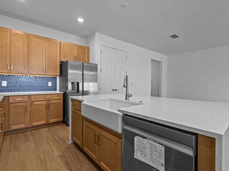 Furnished interior view inside a new home in , Orlando (Image 10).