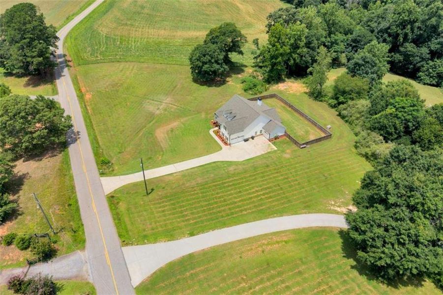Image 36 of a home in .