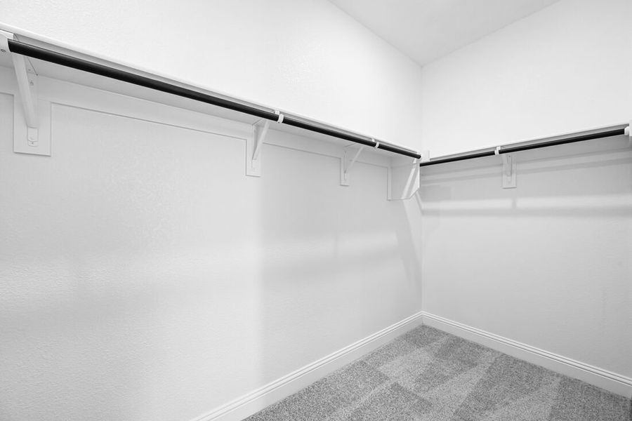 Spacious, unfurnished interior of a new home in Madero 50s, Fort Worth (Image 21). Spacious, unfurnished interior of a new home in Madero 50s, Fort Worth (Image 21).