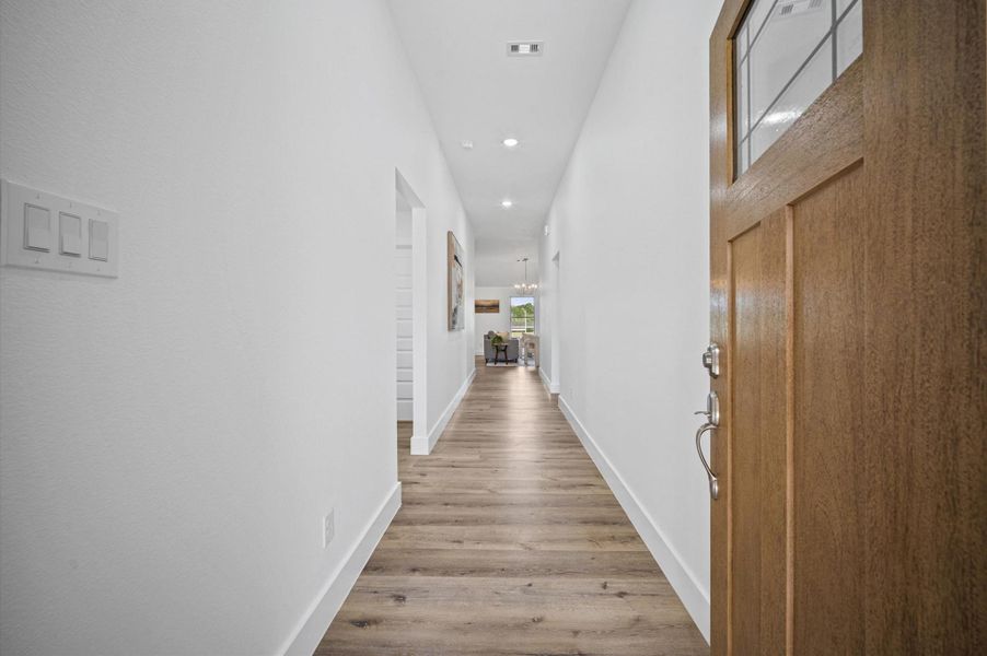 Spacious, unfurnished interior of a new home in , Willis (Image 22).