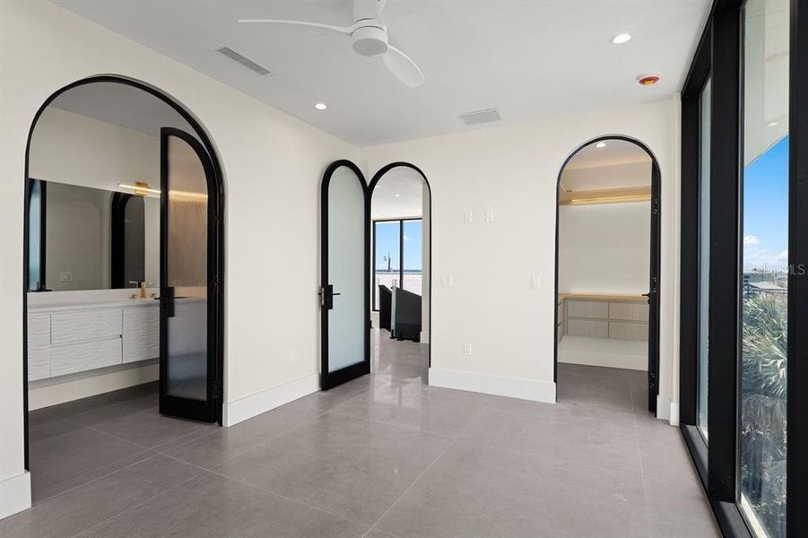 Spacious, unfurnished interior of a new home in , New Smyrna Beach (Image 57).