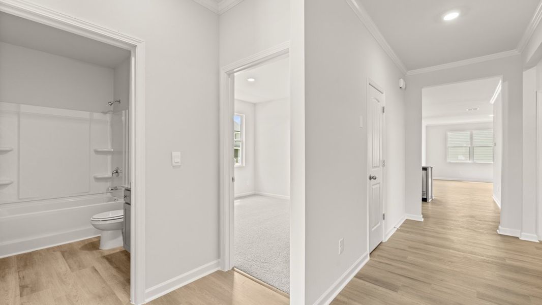 Representative unfurnished interior of a home built from the Cali by D.R. Horton in Sheffield Highlands, Dallas (Image 17).