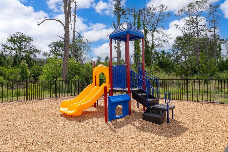 Community amenities in , Orlando (Image 34).