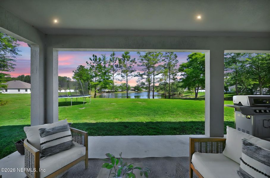 Exterior details and patio area of a home in , Middleburg (Image 3).