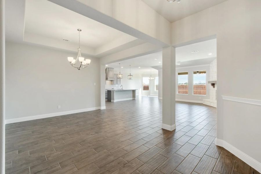 Image 225 representing the Concept 2373 by Landsea Homes in Coyote Crossing, Godley, TX. Image 225 representing the Concept 2373 by Landsea Homes in Coyote Crossing, Godley, TX.