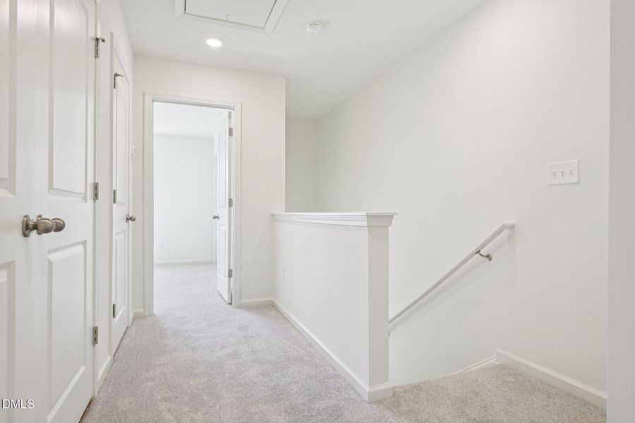 24-web-or-mls-2210 Rabbitbrush St.-S0204