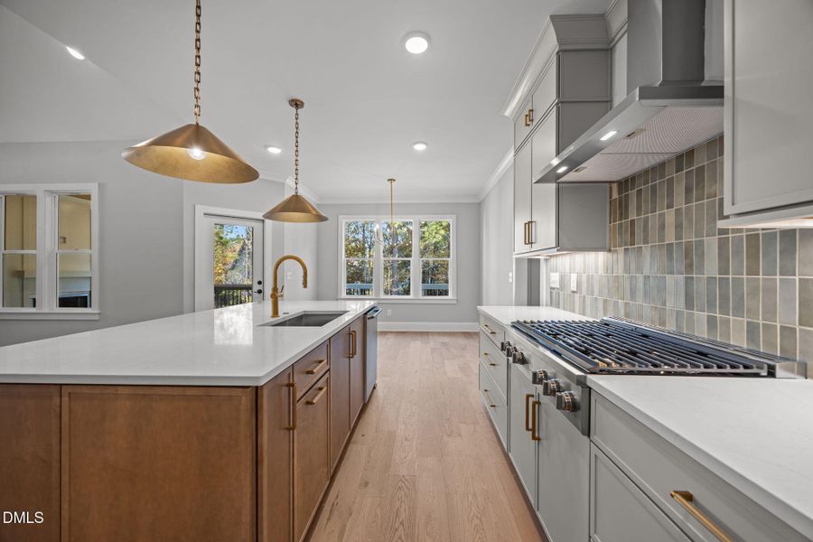 16-web-or-mls-2N6A4386