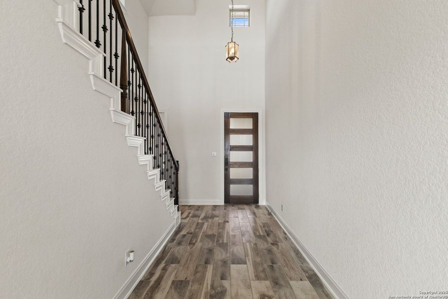Spacious, unfurnished interior of a new home in Arched Oaks, Floresville (Image 32). Spacious, unfurnished interior of a new home in Arched Oaks, Floresville (Image 32).