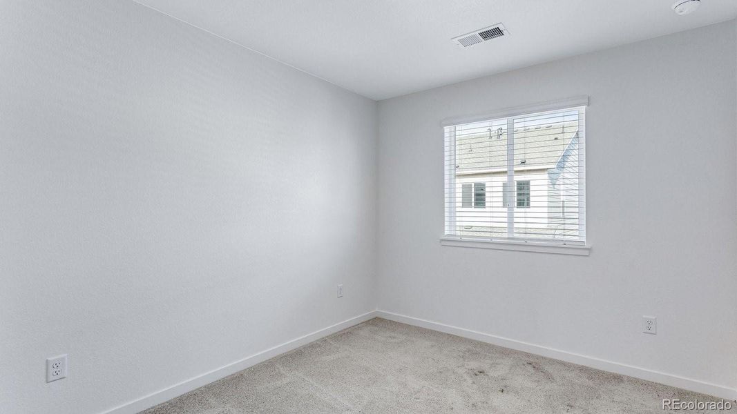 Spacious, unfurnished interior of a new home in Arcadia, Denver (Image 25).