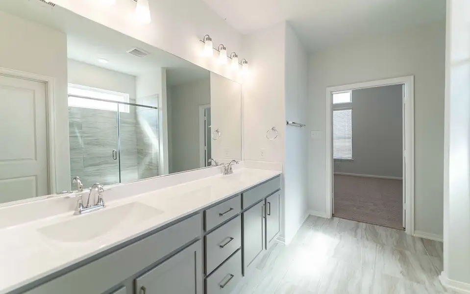 Furnished interior view inside a new home in River Ranch Meadows, Dayton (Image 7).