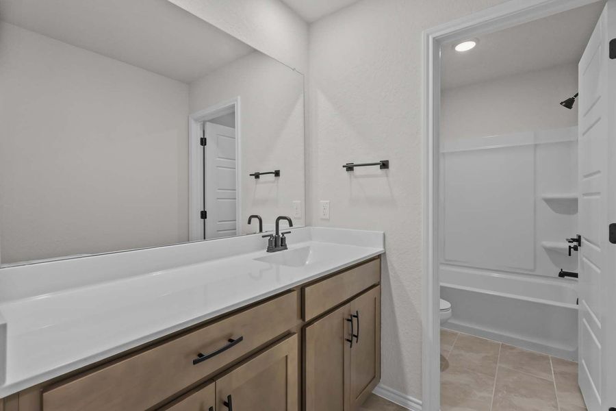 Representative furnished interior of a home built from the The Florence B by Davidson Homes LLC in Cedar Heights, San Antonio (Image 12).