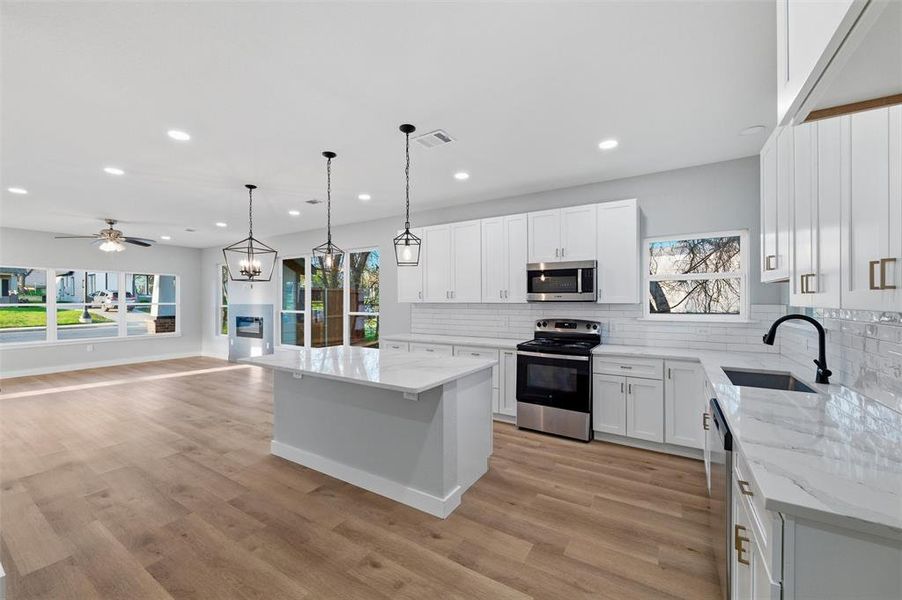 Furnished interior view inside a new home in , Fort Worth (Image 8).