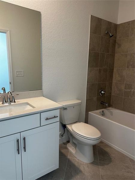 Furnished interior view inside a new home in Island Lakes at Coco Bay: Executive Homes, Englewood (Image 7). Furnished interior view inside a new home in Island Lakes at Coco Bay: Executive Homes, Englewood (Image 7).