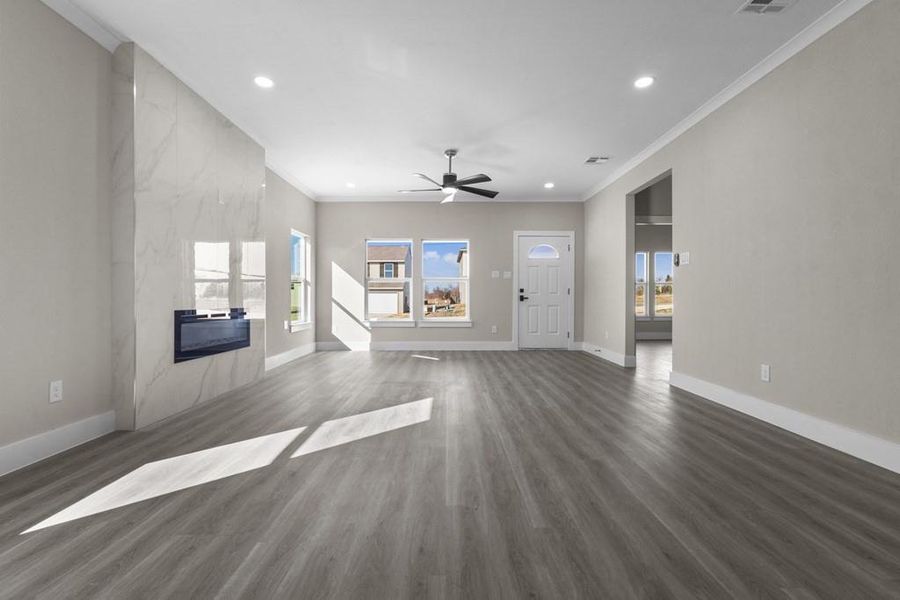 Spacious, unfurnished interior of a new home in , Mabank (Image 23).